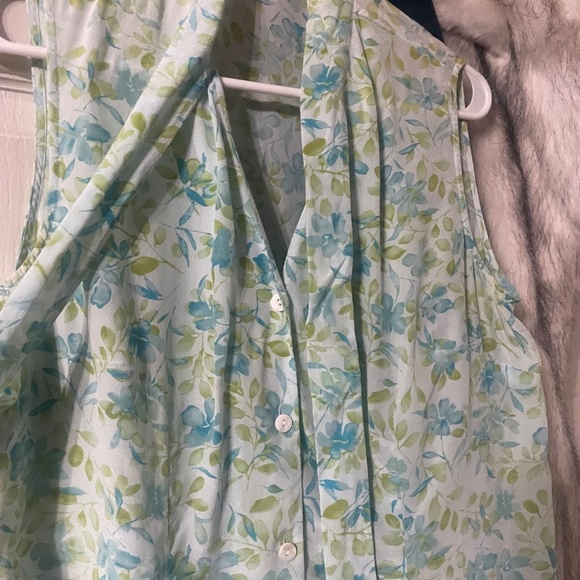 Amanda Smith Pure Silk blouse size medium - Picture 2 of 7